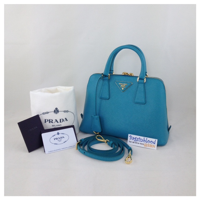 prada saffiano alma mini